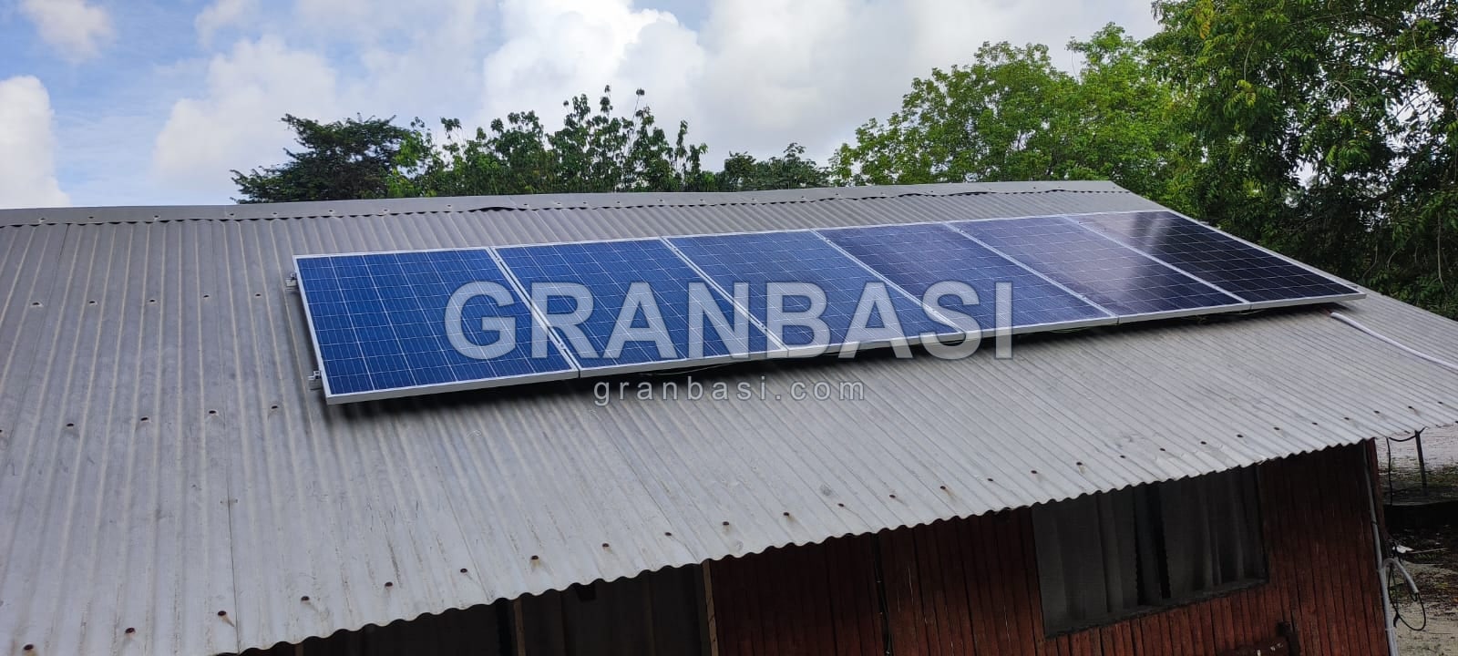Backup with solar support, home