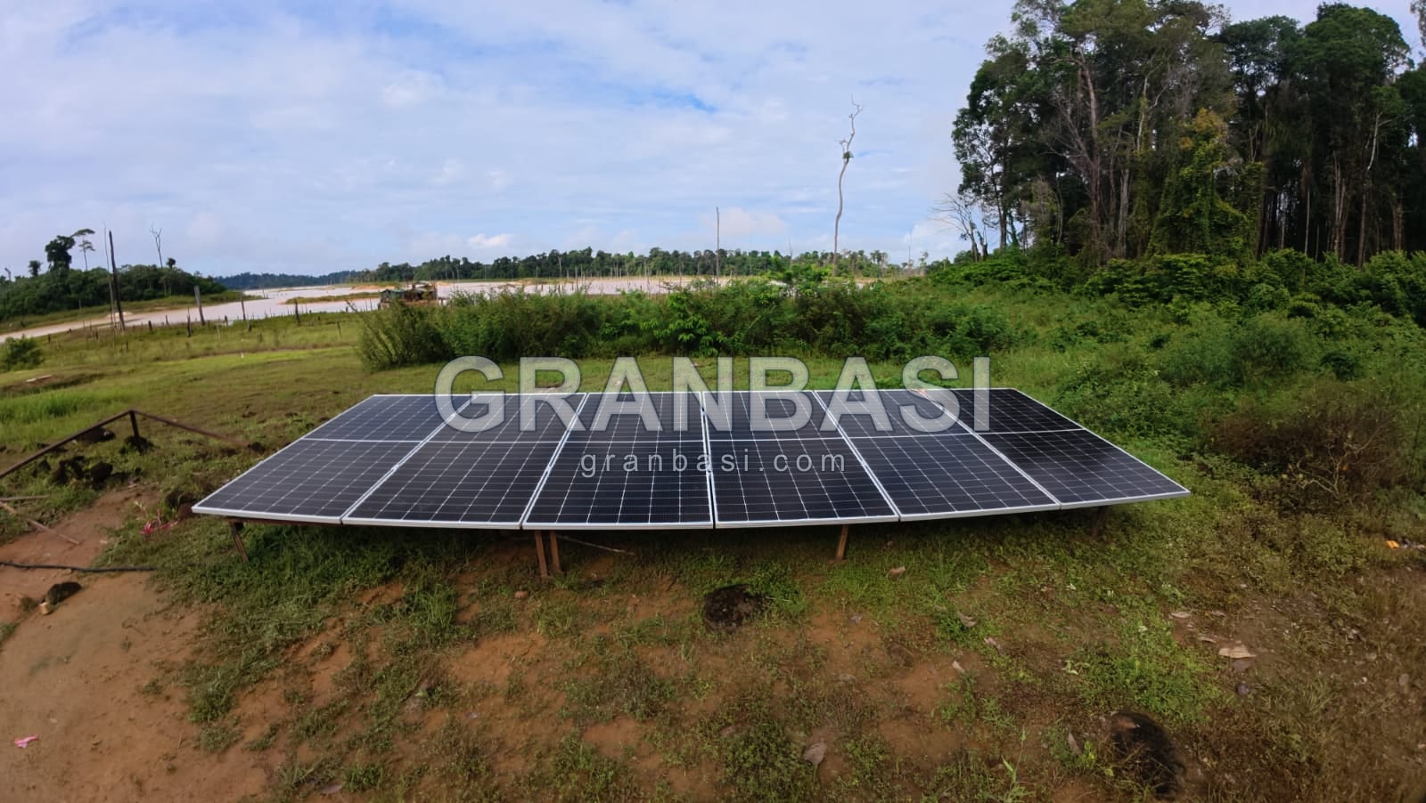 Ground array by the river